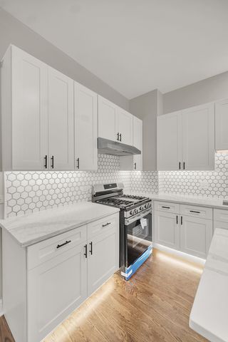 6642 S Drexel Avenue, Chicago, IL 60637