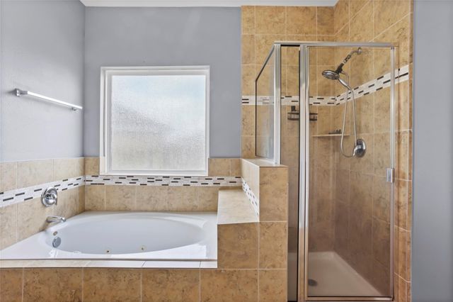 970 Jennifer Street, Alvin, TX 77511