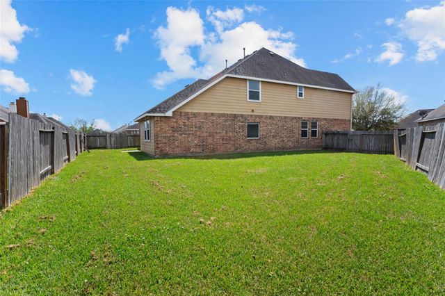 970 Jennifer Street, Alvin, TX 77511