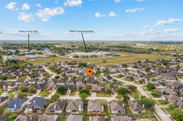 970 Jennifer Street, Alvin, TX 77511