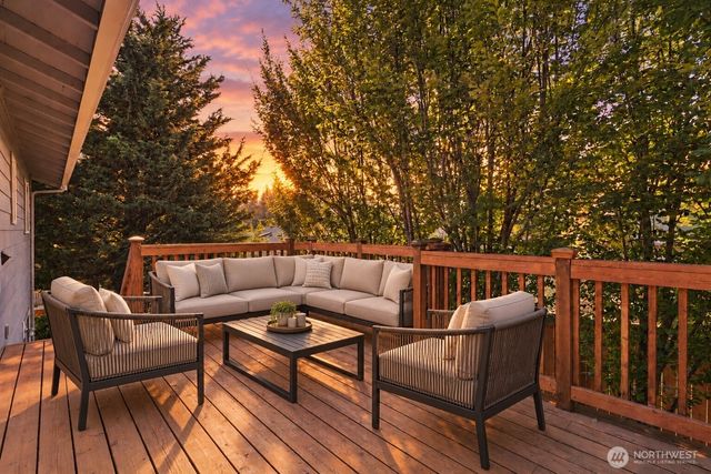 17330 73rd Avenue NE, Arlington, WA 98223