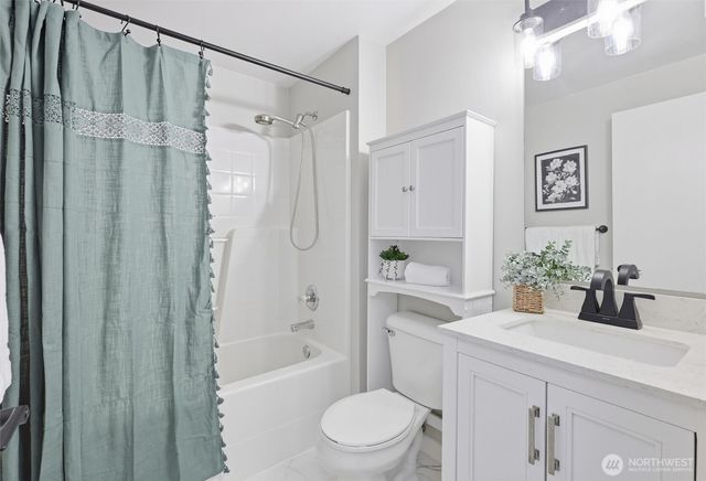 17330 73rd Avenue NE, Arlington, WA 98223