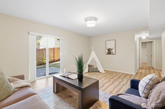 17330 73rd Avenue NE, Arlington, WA 98223