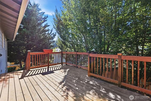 17330 73rd Avenue NE, Arlington, WA 98223