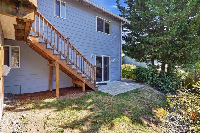 17330 73rd Avenue NE, Arlington, WA 98223