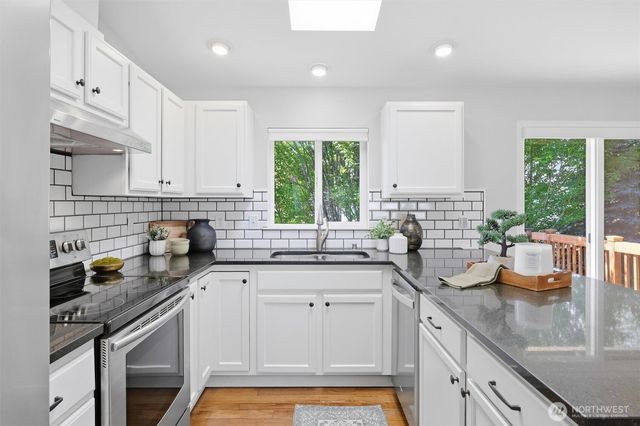 17330 73rd Avenue NE, Arlington, WA 98223