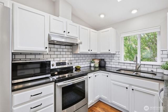 17330 73rd Avenue NE, Arlington, WA 98223