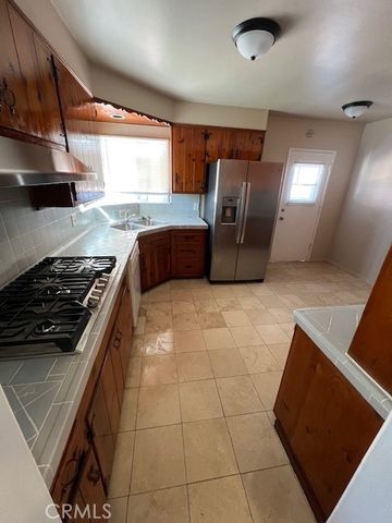 2216 Arlington Avenue, Torrance, CA 90501