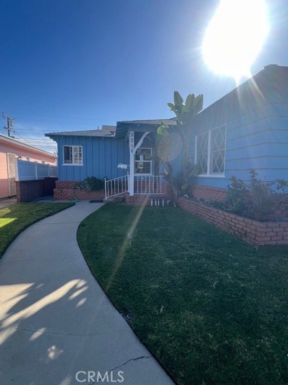 2216 Arlington Avenue, Torrance, CA 90501