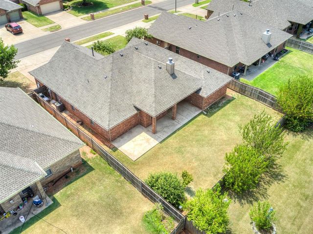 2721 NW 167th Street, Edmond, OK 73012