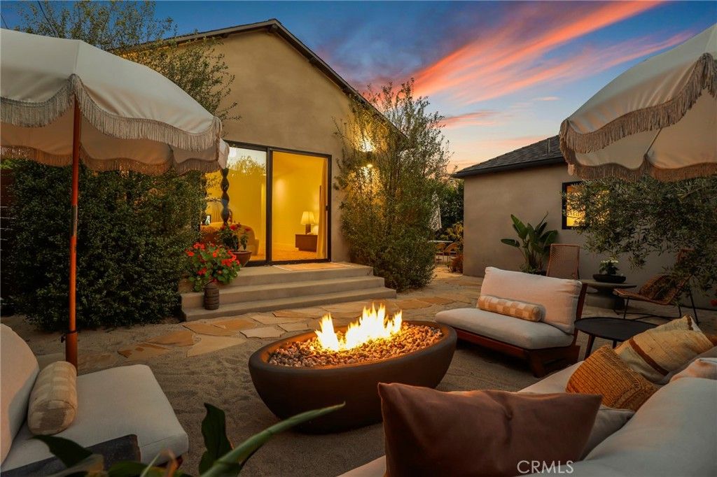 Image 2 of property listing at 3715 Hillcrest Drive, Los Angeles, CA 90016