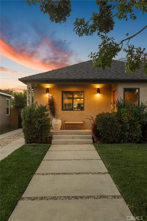 Image 35 of property listing at 3715 Hillcrest Drive, Los Angeles, CA 90016