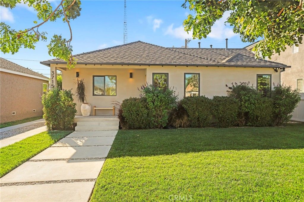 Image 37 of property listing at 3715 Hillcrest Drive, Los Angeles, CA 90016