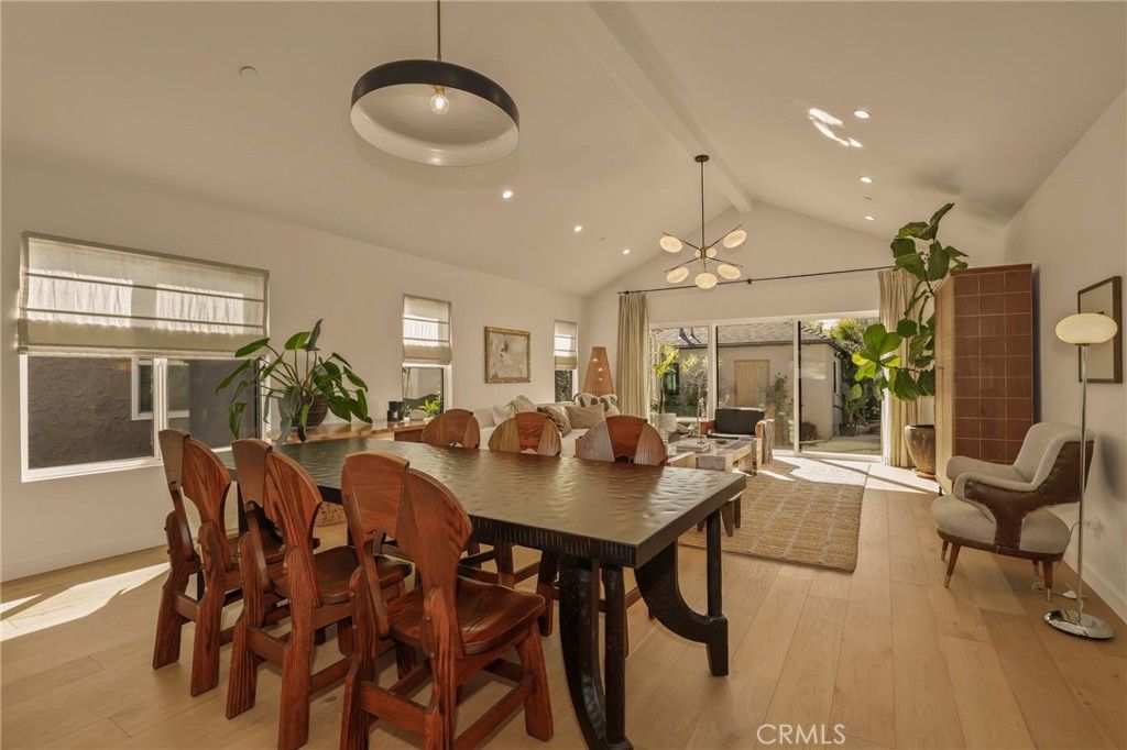 Image 6 of property listing at 3715 Hillcrest Drive, Los Angeles, CA 90016