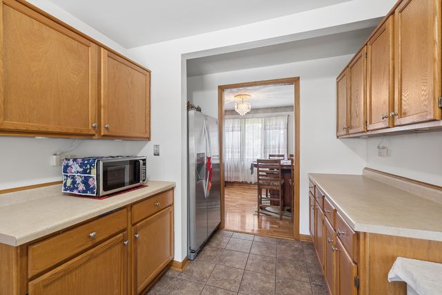 9822 Marion Avenue, Oak Lawn, IL 60453