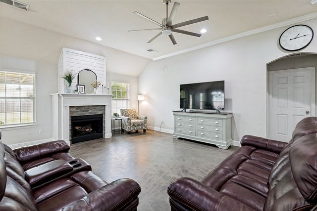 306 Barton Street, Royse City, TX 75189