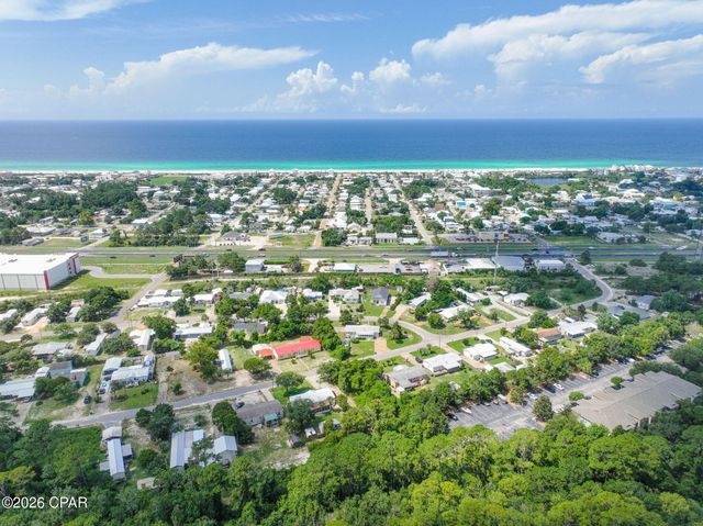 621 Malaga Place, Panama City Beach, FL 32413