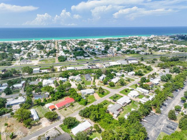 621 Malaga Place, Panama City Beach, FL 32413