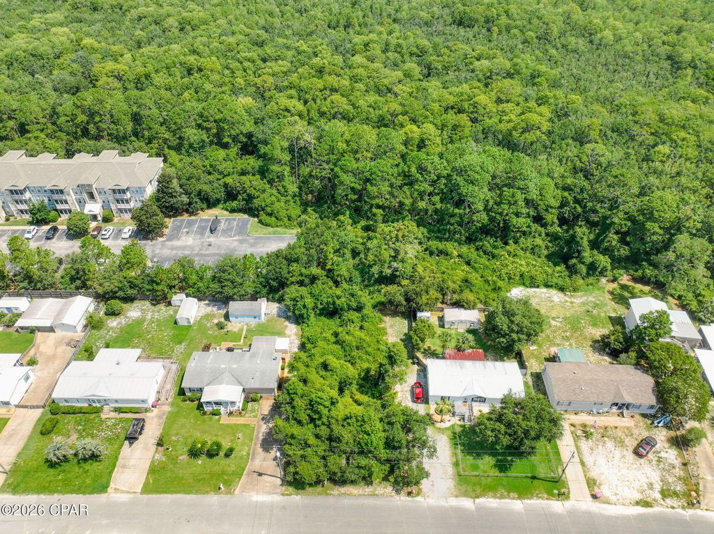 Image 17 of property listing at 621 Malaga Place, Panama City Beach, FL 32413