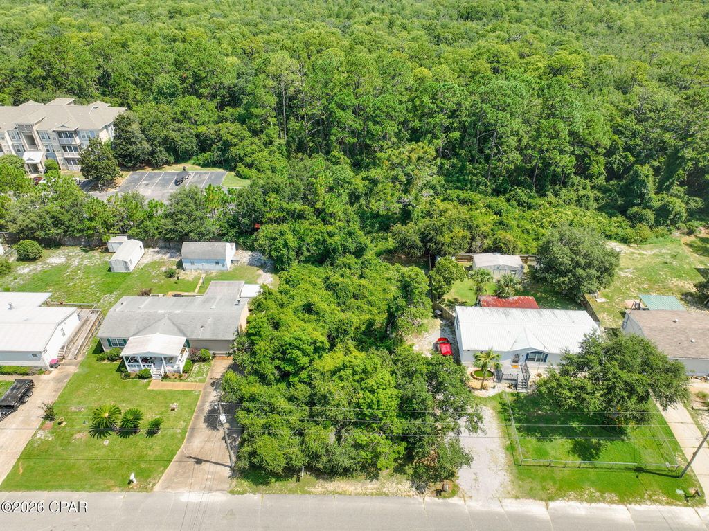 Image 18 of property listing at 621 Malaga Place, Panama City Beach, FL 32413