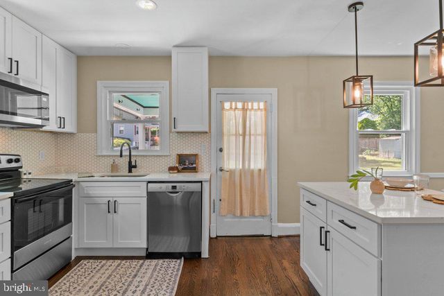 3027 LAVENDER AVE, Baltimore, MD 21234