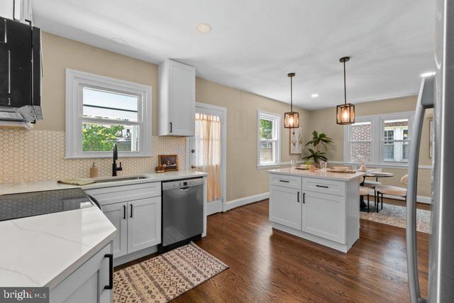 3027 LAVENDER AVE, Baltimore, MD 21234