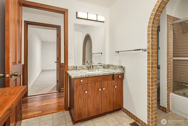 8308 Frederick Place, Edmonds, WA 98026