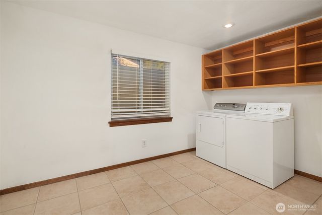 8308 Frederick Place, Edmonds, WA 98026