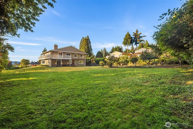 8308 Frederick Place, Edmonds, WA 98026