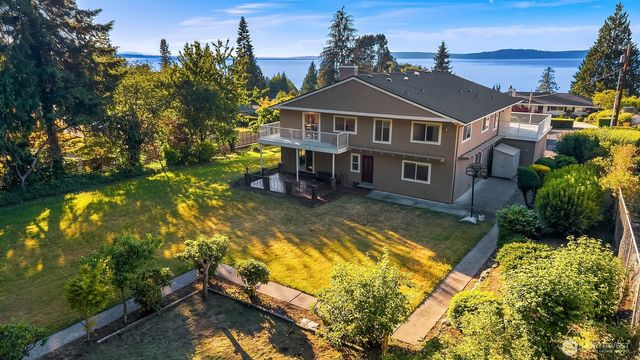 8308 Frederick Place, Edmonds, WA 98026