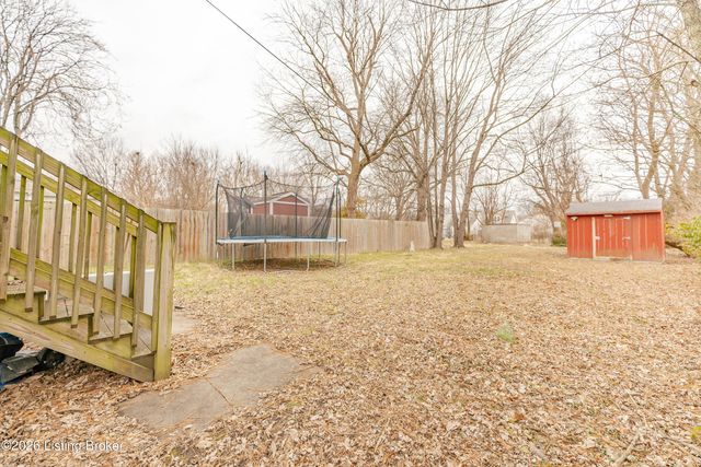 111 N 39th St, Louisville, KY 40212