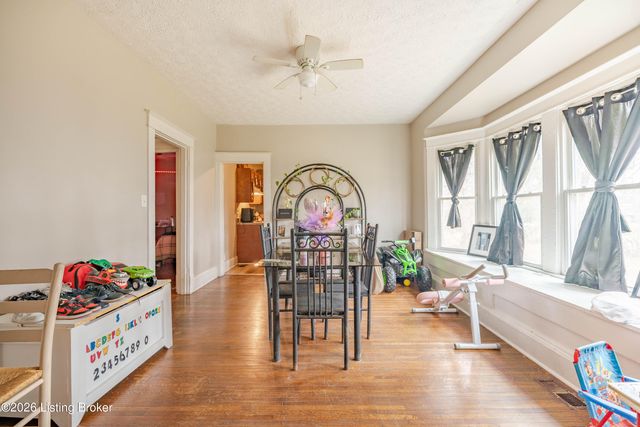 111 N 39th St, Louisville, KY 40212