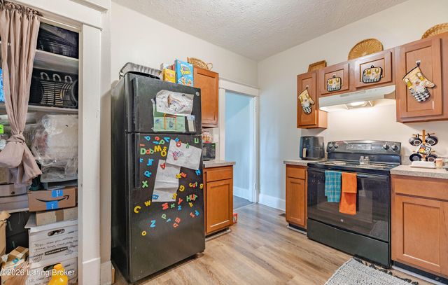 111 N 39th St, Louisville, KY 40212