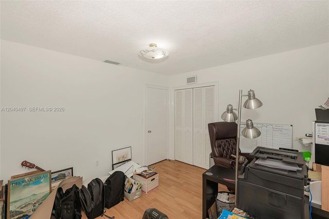 3900 N 43rd Ave, Hollywood, FL 33021