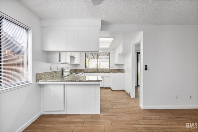 5108 Panorama Drive, Bakersfield, CA 93306
