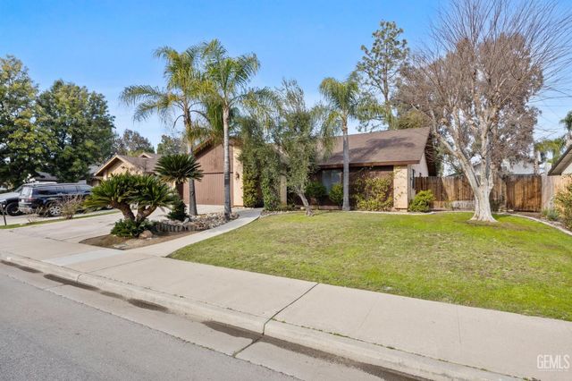 5108 Panorama Drive, Bakersfield, CA 93306