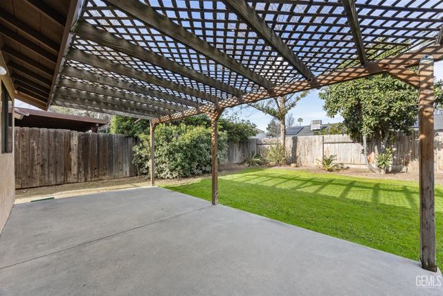 5108 Panorama Drive, Bakersfield, CA 93306