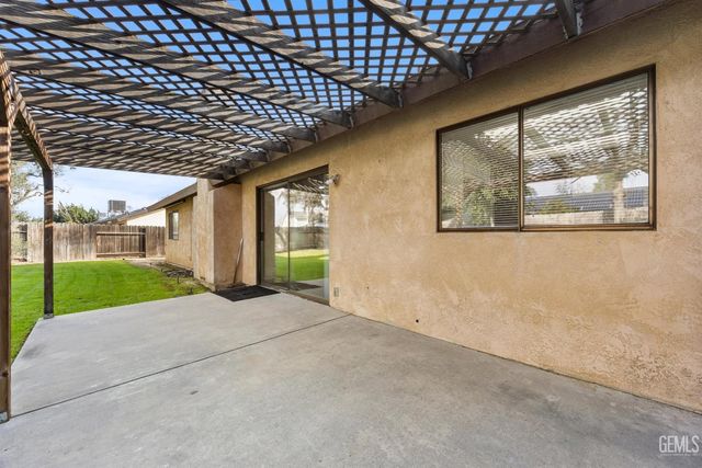 5108 Panorama Drive, Bakersfield, CA 93306