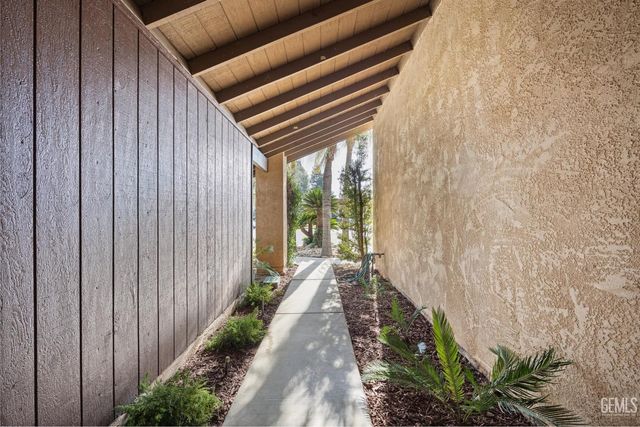 5108 Panorama Drive, Bakersfield, CA 93306