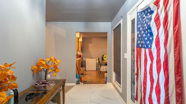 667 County Road 364, Thayer, MO 65791