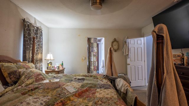 667 County Road 364, Thayer, MO 65791