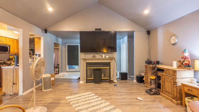 667 County Road 364, Thayer, MO 65791