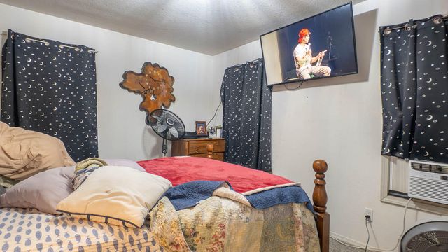 667 County Road 364, Thayer, MO 65791