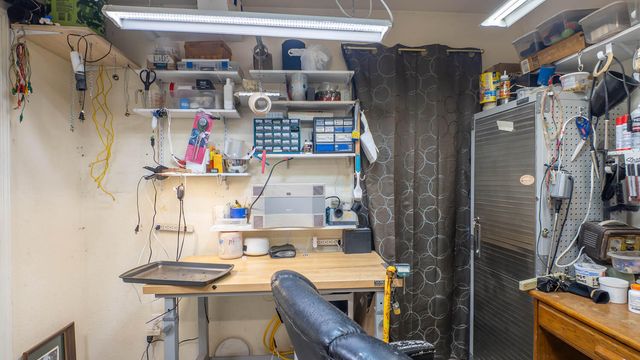 667 County Road 364, Thayer, MO 65791