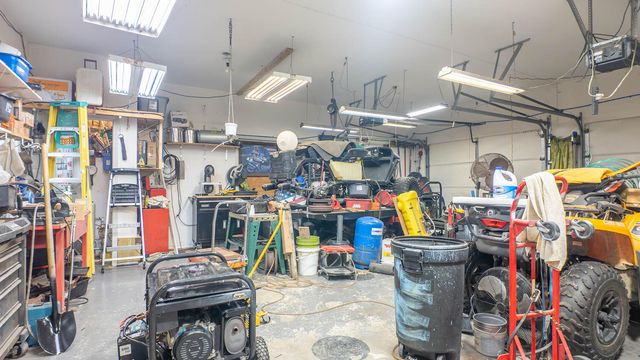 667 County Road 364, Thayer, MO 65791