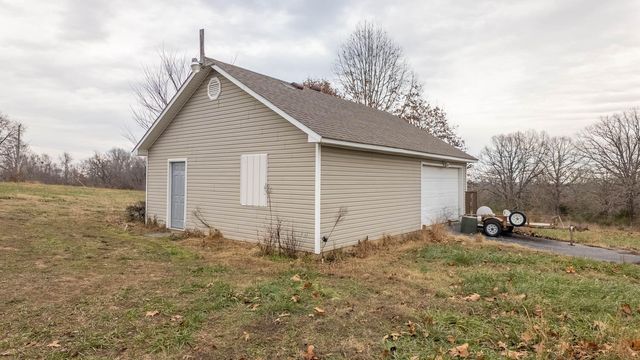 667 County Road 364, Thayer, MO 65791