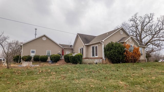 667 County Road 364, Thayer, MO 65791