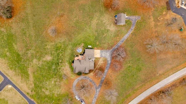 667 County Road 364, Thayer, MO 65791