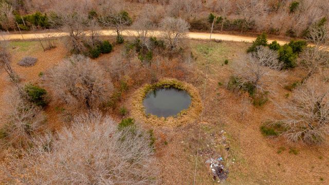 667 County Road 364, Thayer, MO 65791