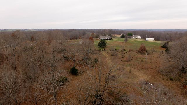 667 County Road 364, Thayer, MO 65791